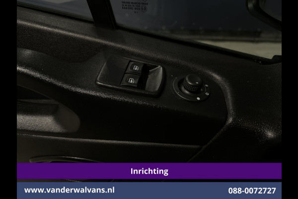 Renault Trafic 1.6 dCi L1H1 inrichting Euro6 Airco | Trekhaak | Navigatie | Cruisecontrol | LED | Parkeersensoren Bijrijdersbank