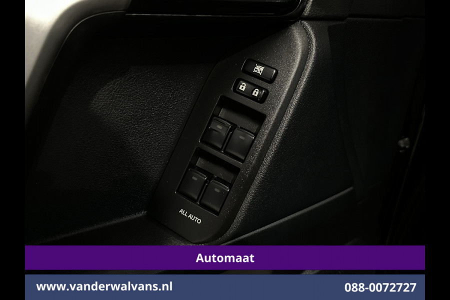 Toyota Land Cruiser 2.8 D-4D-F 177pk Automaat 3000kg Trekhaak Euro6 Airco | Camera | Navigatie | LM velgen Cruisecontrol, Parkeersensoren, Stoelverwarming, Verwarmde voorruit