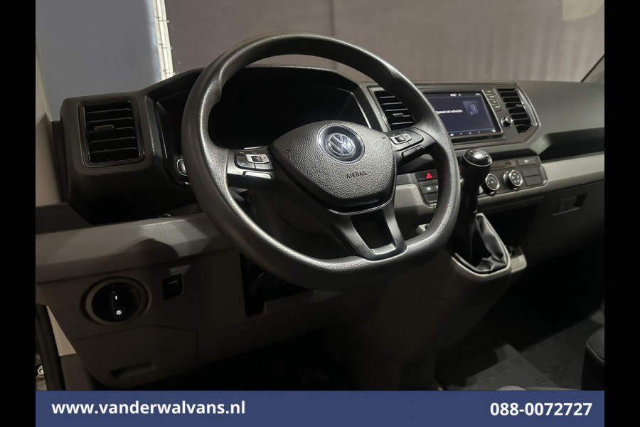 Volkswagen Crafter 2.0 TDI 140pk L3H3 (oude L2H2) Euro6 Airco | Camera | Cruisecontrol | Apple Carplay | bijrijdersbank android auto, chauffeursstoel, 3000kg trekvermogen