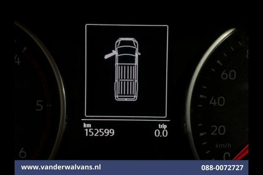 Volkswagen Crafter 2.0 TDI 140pk L3H3 (oude L2H2) Euro6 Airco | Camera | Cruisecontrol | Apple Carplay | bijrijdersbank android auto, chauffeursstoel, 3000kg trekvermogen