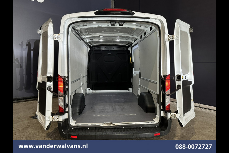 Ford Transit 2.0 TDCI 131pk L3H2 Euro6 Airco | Camera | Navigatie | Apple Carplay | Android Auto | Stoelverwarming Verwarmde voorruit, Cruisecontrol, Parkeersensoren, Elektrisch verstelbare bestuurdersstoel, Bijrijdersbank