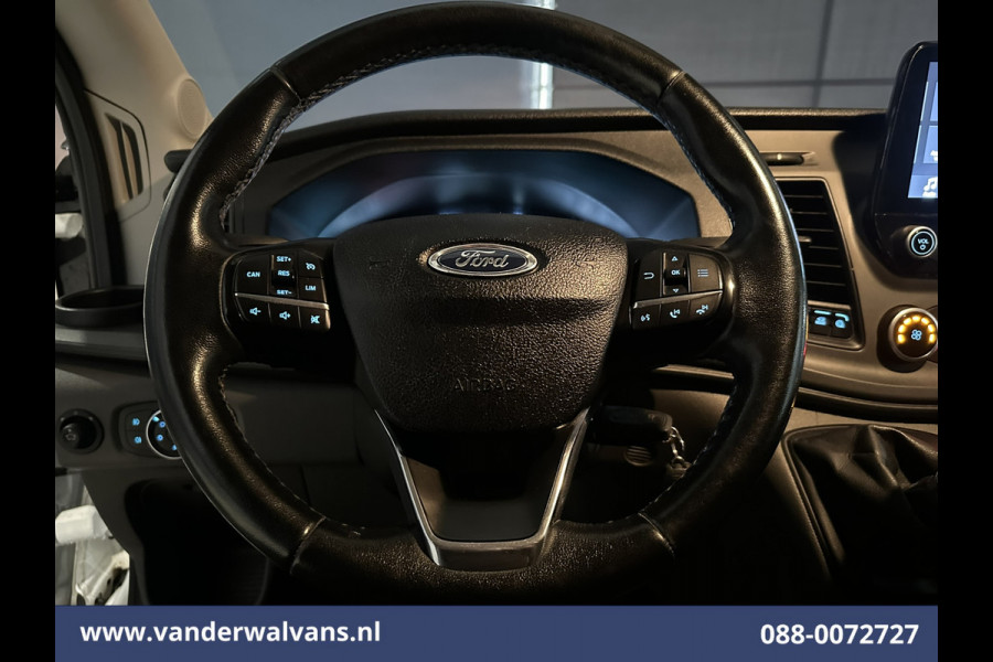 Ford Transit 2.0 TDCI 131pk L3H2 Euro6 Airco | Camera | Navigatie | Apple Carplay | Android Auto | Stoelverwarming Verwarmde voorruit, Cruisecontrol, Parkeersensoren, Elektrisch verstelbare bestuurdersstoel, Bijrijdersbank