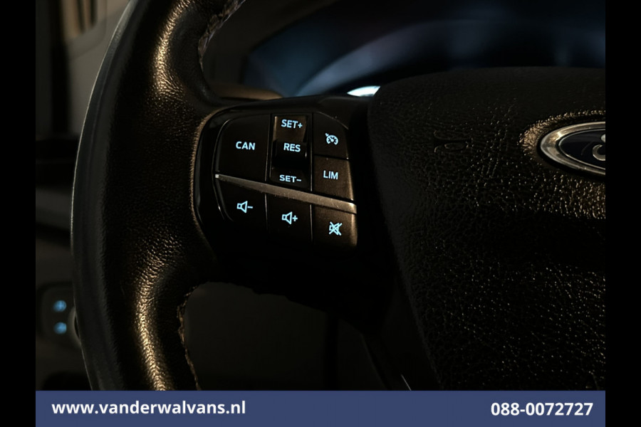 Ford Transit 2.0 TDCI 131pk L3H2 Euro6 Airco | Camera | Navigatie | Apple Carplay | Android Auto | Stoelverwarming Verwarmde voorruit, Cruisecontrol, Parkeersensoren, Elektrisch verstelbare bestuurdersstoel, Bijrijdersbank