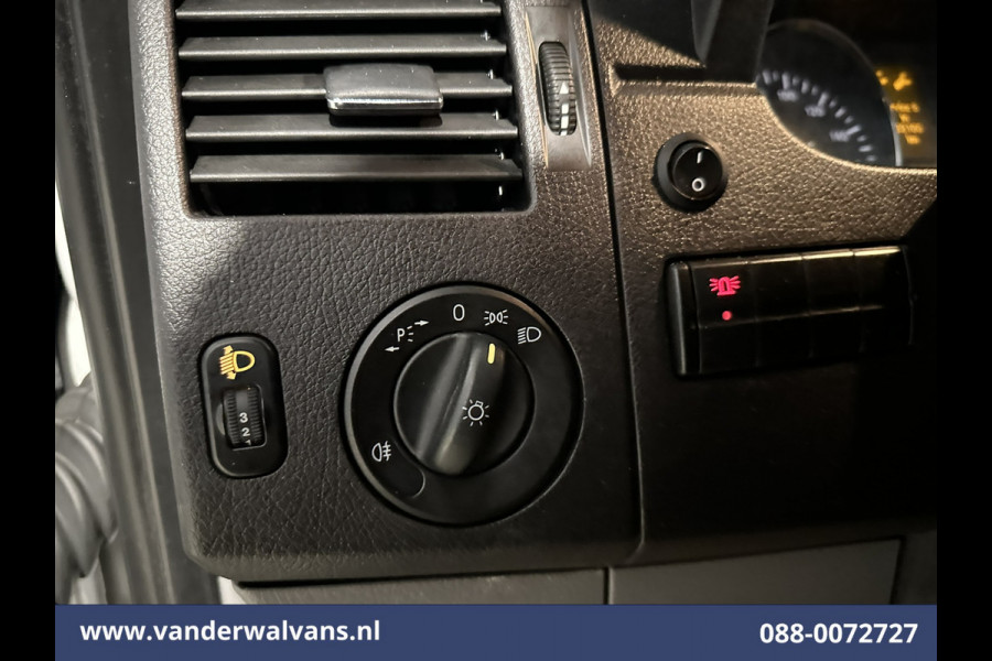 Mercedes-Benz Sprinter 316 CDI 164pk L2H2 Euro6 Airco | 2800kg Trekhaak | Cruisecontrol, Parkeersensoren, Chauffeursstoel