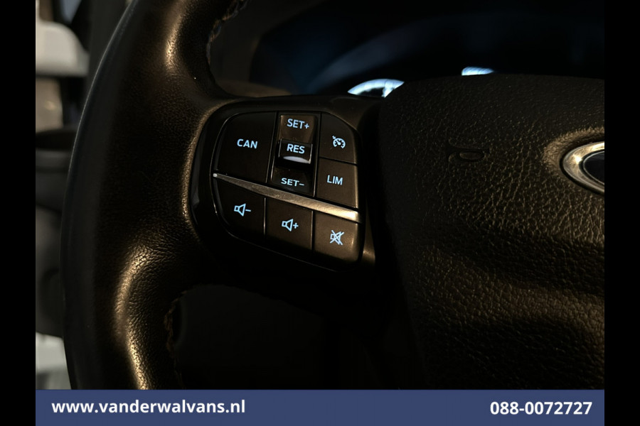 Ford Transit Custom 2.0 TDCI L2H1 Euro6 Airco | Camera | Cruisecontrol | Navigatie | Stoelverwarming Parkeersensoren, LED, Bijrijdersbank, 2800kg trekvermogen