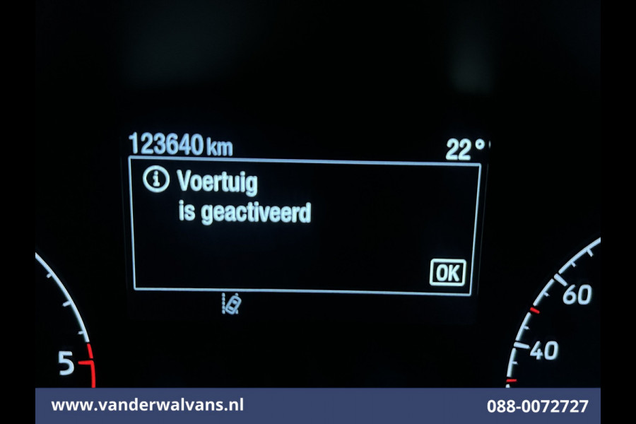 Ford Transit Custom 2.0 TDCI L2H1 Euro6 Airco | Camera | Cruisecontrol | Navigatie | Stoelverwarming Parkeersensoren, LED, Bijrijdersbank, 2800kg trekvermogen
