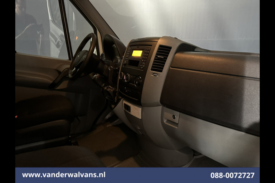 Mercedes-Benz Sprinter 316 CDI 164pk 2800kg Trekhaak L2H2 Euro6 Airco | Cruisecontrol Parkeersensoren, multifunctioneel stuurwiel