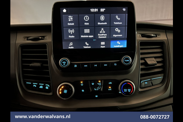 Ford Transit 2.0 TDCI 130pk L3H3 Euro6 Airco | Camera | Apple Carplay | Cruisecontrol | LED Parkeersensoren, Bijrijdersbank, Verwarmde voorruit, 2500kg trekvermogen