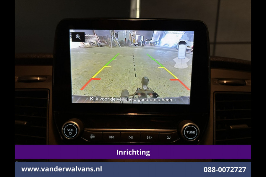Ford Transit Custom 2.0 TDCI 130pk L2H1 Inrichting Euro6 Airco | Camera | LED | Apple Carplay | Android Auto | 2800kg Trekhaak Cruisecontrol, Parkeersensoren, Verwarmde voorruit, Bijrijdersbank