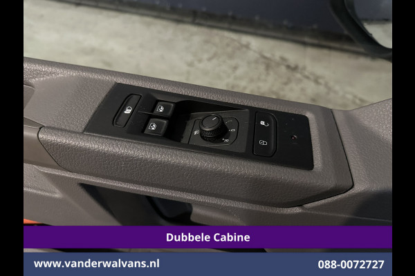 Volkswagen Transporter 2.0 TDI L2H1 Dubbele Cabine Euro6 Airco | 5-Zits | Navigatie | Trekhaak | Apple Carplay Android Auto, Cruisecontrol, Parkeersensoren
