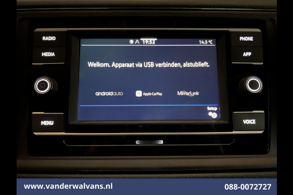 Volkswagen Crafter 2.0 TDI 141pk L3H2 L2H1 Euro6 Airco | Camera | Apple Carplay | Android Auto Bijrijdersbank, 3000kg trekvermogen