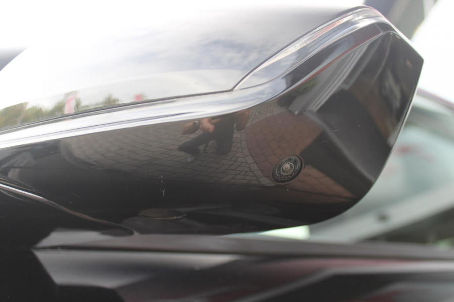 Citroën C5 X 1.6 PHEV 225PK SHINE PACK | PANORAMISCH SCHUIF / KANTELDAK | ELEKTRISCHE VOORSTOELEN MET GEHEUGEN | VOORSTOEL VENTILATIE | VOORSTOEL VERWARMING | VOORSTOELEN MET MASSAGE FUNCTIE | LEDEREN BEKLEDING | STUUR VERWARMING | DRAADLOOS APPLE CARPLAY / ANDROID AUTO | 360° CAMERA | KEYLESS ENTRY / START | 19"LICHTMETALEN VELGEN | ELEKTRISCH BEDIENBARE ACHTERKLEP MET HANDSFREE FUNCTIE | HEADUP DISPLAY |
