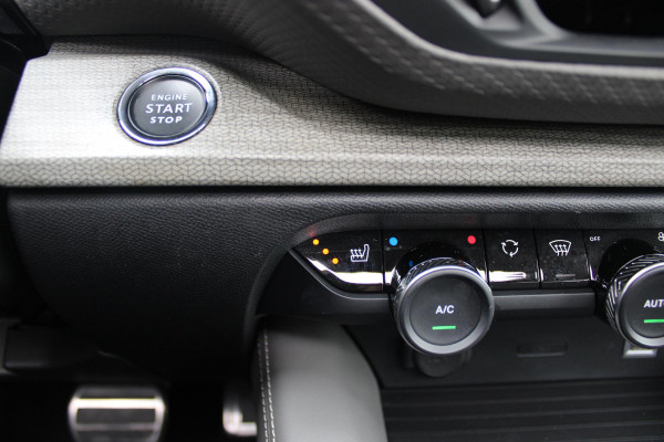 Citroën C5 X 1.6 PHEV 225PK SHINE PACK | PANORAMISCH SCHUIF / KANTELDAK | ELEKTRISCHE VOORSTOELEN MET GEHEUGEN | VOORSTOEL VENTILATIE | VOORSTOEL VERWARMING | VOORSTOELEN MET MASSAGE FUNCTIE | LEDEREN BEKLEDING | STUUR VERWARMING | DRAADLOOS APPLE CARPLAY / ANDROID AUTO | 360° CAMERA | KEYLESS ENTRY / START | 19"LICHTMETALEN VELGEN | ELEKTRISCH BEDIENBARE ACHTERKLEP MET HANDSFREE FUNCTIE | HEADUP DISPLAY |