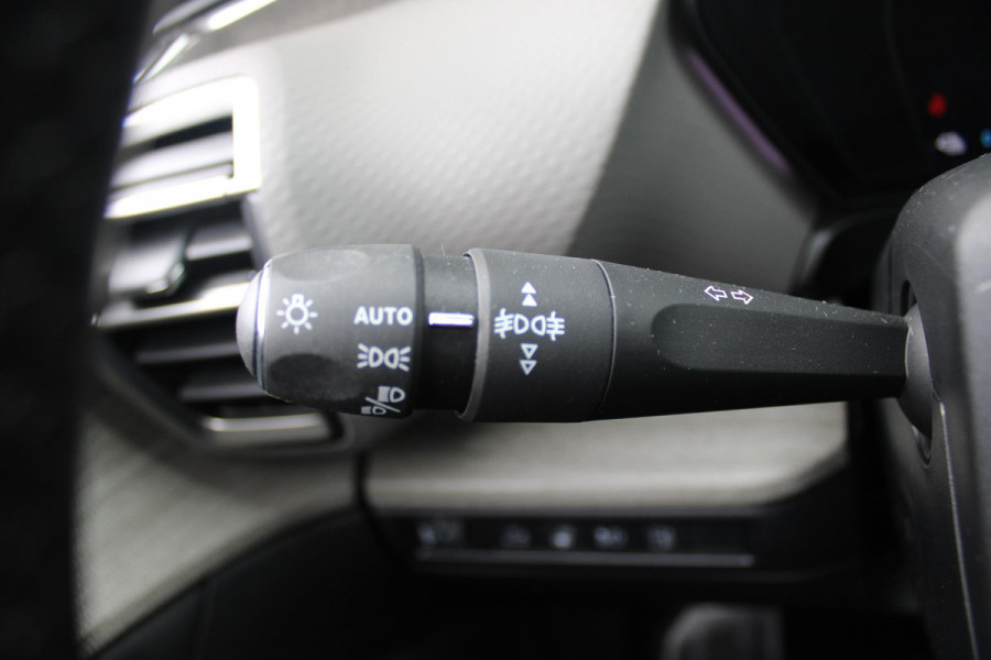 Citroën C5 X 1.6 PHEV 225PK SHINE PACK | PANORAMISCH SCHUIF / KANTELDAK | ELEKTRISCHE VOORSTOELEN MET GEHEUGEN | VOORSTOEL VENTILATIE | VOORSTOEL VERWARMING | VOORSTOELEN MET MASSAGE FUNCTIE | LEDEREN BEKLEDING | STUUR VERWARMING | DRAADLOOS APPLE CARPLAY / ANDROID AUTO | 360° CAMERA | KEYLESS ENTRY / START | 19"LICHTMETALEN VELGEN | ELEKTRISCH BEDIENBARE ACHTERKLEP MET HANDSFREE FUNCTIE | HEADUP DISPLAY |