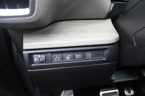 Citroën C5 X 1.6 PHEV 225PK SHINE PACK | PANORAMISCH SCHUIF / KANTELDAK | ELEKTRISCHE VOORSTOELEN MET GEHEUGEN | VOORSTOEL VENTILATIE | VOORSTOEL VERWARMING | VOORSTOELEN MET MASSAGE FUNCTIE | LEDEREN BEKLEDING | STUUR VERWARMING | DRAADLOOS APPLE CARPLAY / ANDROID AUTO | 360° CAMERA | KEYLESS ENTRY / START | 19"LICHTMETALEN VELGEN | ELEKTRISCH BEDIENBARE ACHTERKLEP MET HANDSFREE FUNCTIE | HEADUP DISPLAY |