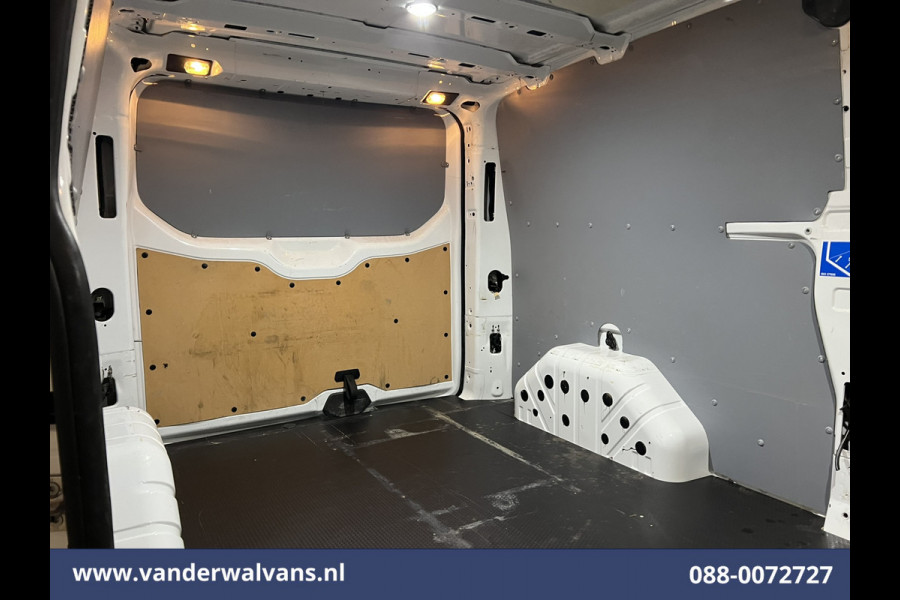 Ford Transit Custom 2.0 TDCI 130pk L2H1 Euro6 Airco | 2x zijdeur | Camera | Navigatie | LED | Cruisecontrol | 2800kg Trekhaak Apple, Carplay, Android Auto, Parkeersensoren, Bijrijdersbank, Achterklep