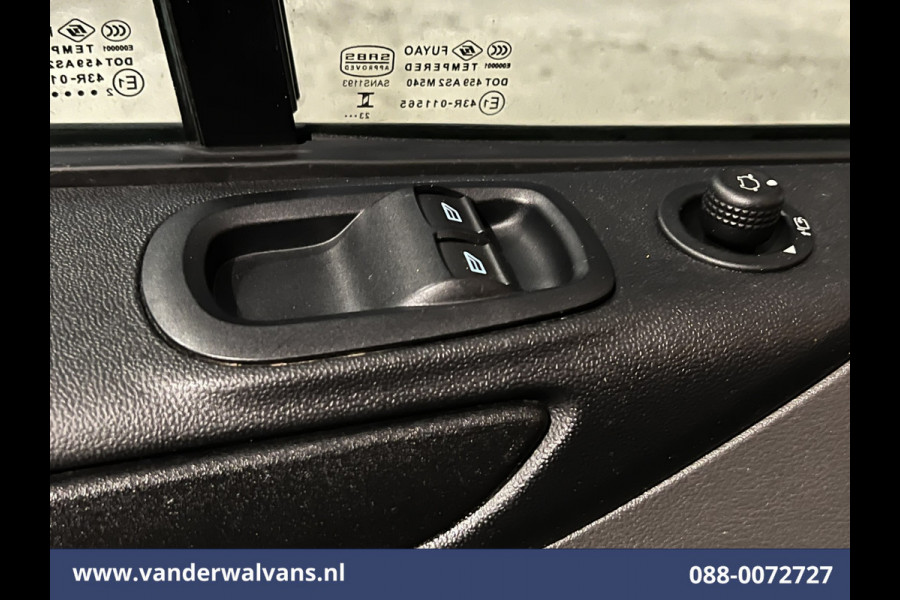 Ford Transit Custom 2.0 TDCI 130pk L2H1 Euro6 Airco | 2x zijdeur | Camera | Navigatie | LED | Cruisecontrol | 2800kg Trekhaak Apple, Carplay, Android Auto, Parkeersensoren, Bijrijdersbank, Achterklep