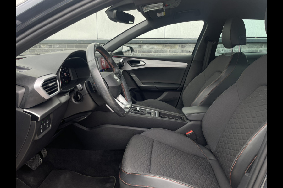 Seat Leon Sportstourer 1.5 eTSI FR | Elek. Trekhaak | Sfeerverl. | LED | Navi | Carplay | Keyless | Adap. Cruise