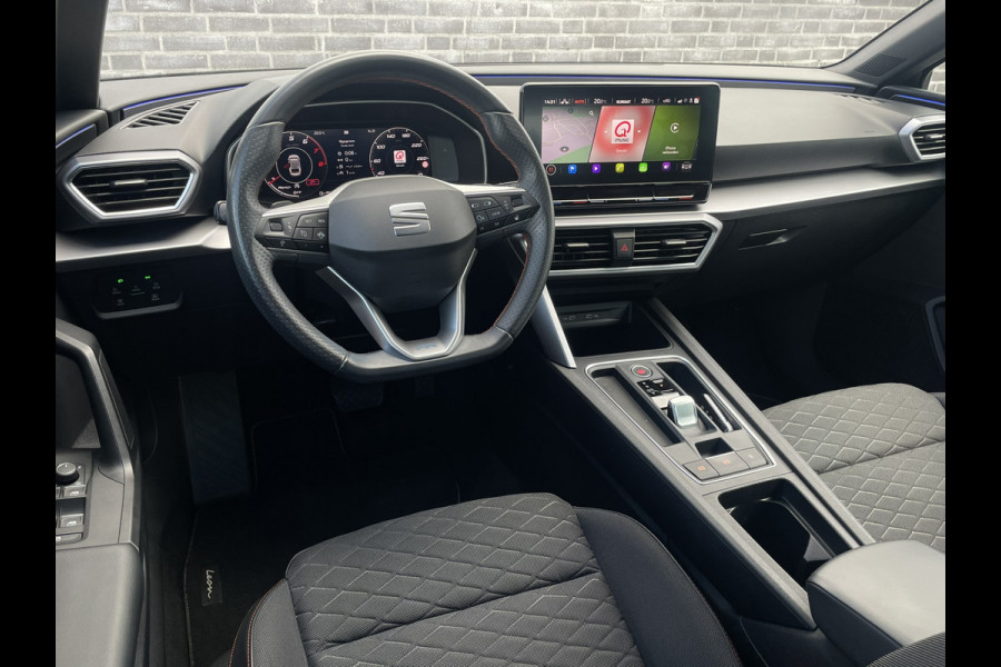 Seat Leon Sportstourer 1.5 eTSI FR | Elek. Trekhaak | Sfeerverl. | LED | Navi | Carplay | Keyless | Adap. Cruise