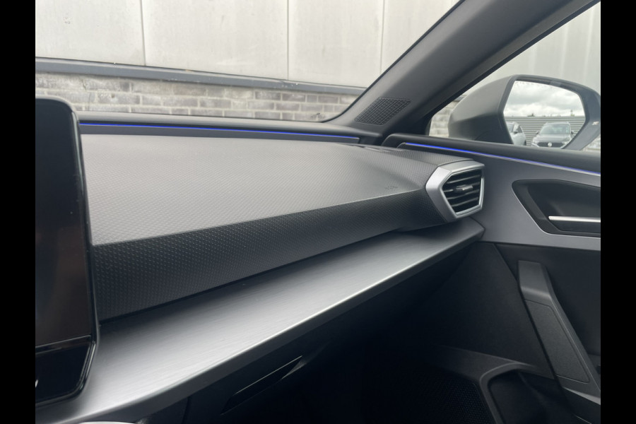 Seat Leon Sportstourer 1.5 eTSI FR | Elek. Trekhaak | Sfeerverl. | LED | Navi | Carplay | Keyless | Adap. Cruise