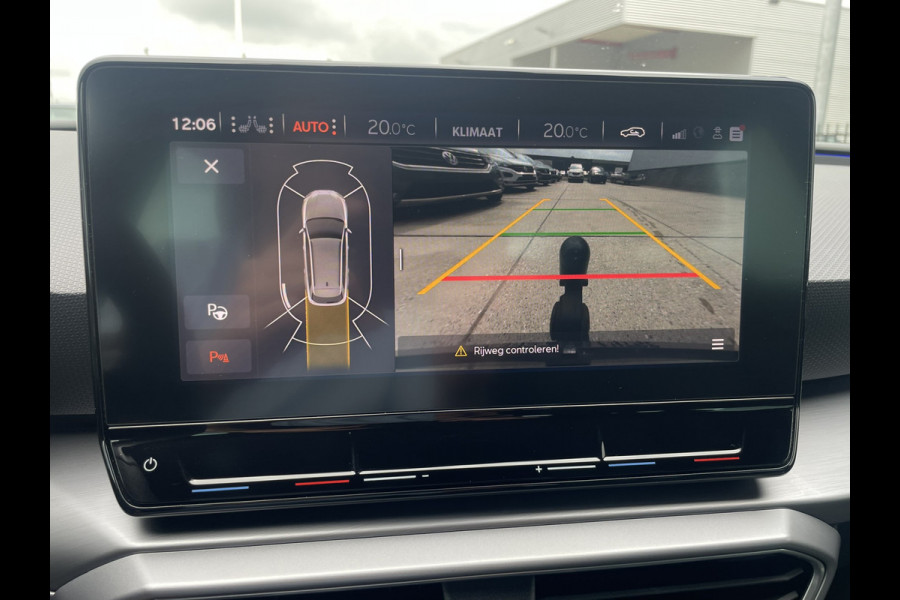 Seat Leon Sportstourer 1.5 eTSI FR | Elek. Trekhaak | Sfeerverl. | LED | Navi | Carplay | Keyless | Adap. Cruise