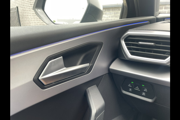 Seat Leon Sportstourer 1.5 eTSI FR | Elek. Trekhaak | Sfeerverl. | LED | Navi | Carplay | Keyless | Adap. Cruise
