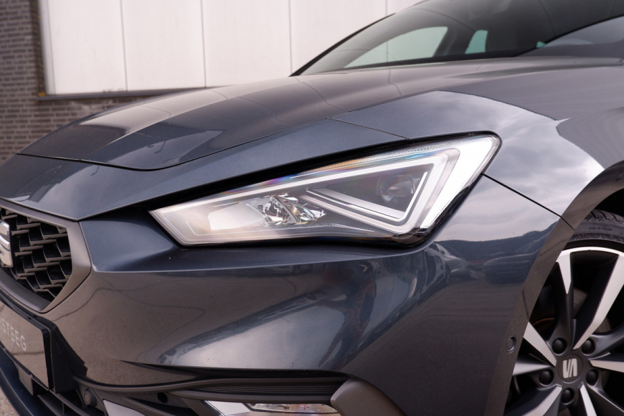Seat Leon Sportstourer 1.5 eTSI FR | Elek. Trekhaak | Sfeerverl. | LED | Navi | Carplay | Keyless | Adap. Cruise