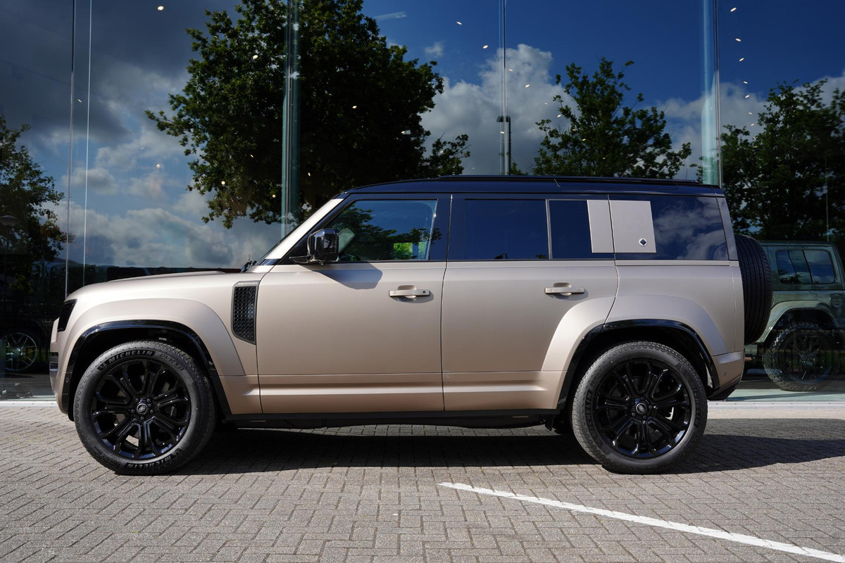 Land Rover Defender 110 P 635 Octa 4.4 Edition One GERESERVEERD
