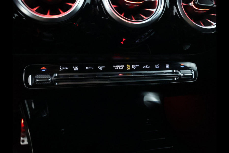 Mercedes-Benz CLA-Klasse 250 e Star Edition AMG Plug-In Hybride AMG Line | achteruitrijcamera |  Night Pakket | Sfeerverlichting | Night-Pakket | Inclusief 24 maanden MB Certified garantie voor Europa.