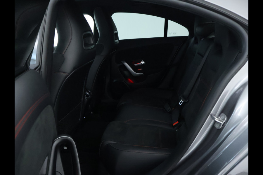 Mercedes-Benz CLA-Klasse 250 e Star Edition AMG Plug-In Hybride AMG Line | achteruitrijcamera |  Night Pakket | Sfeerverlichting | Night-Pakket | Inclusief 24 maanden MB Certified garantie voor Europa.