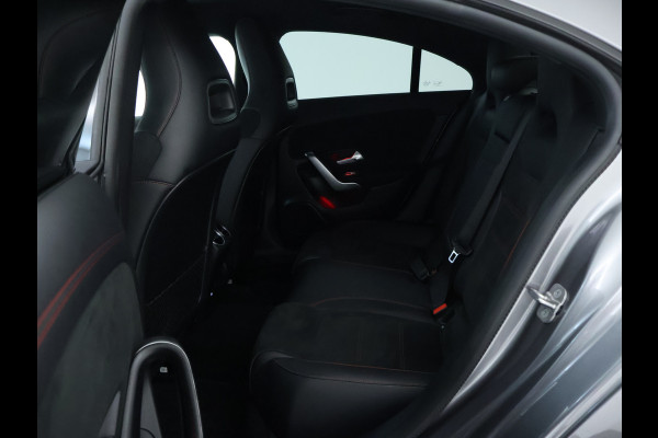 Mercedes-Benz CLA-Klasse 250 e Star Edition AMG Plug-In Hybride AMG Line | achteruitrijcamera |  Night Pakket | Sfeerverlichting | Night-Pakket | Inclusief 24 maanden MB Certified garantie voor Europa.