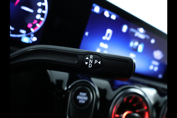 Mercedes-Benz CLA-Klasse 250 e Star Edition AMG Plug-In Hybride AMG Line | achteruitrijcamera |  Night Pakket | Sfeerverlichting | Night-Pakket | Inclusief 24 maanden MB Certified garantie voor Europa.