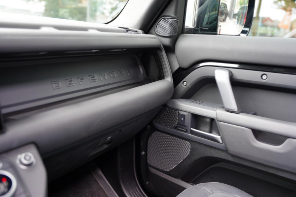 Land Rover Defender 110 P 400 E HSE Dynamic VERKOCHT