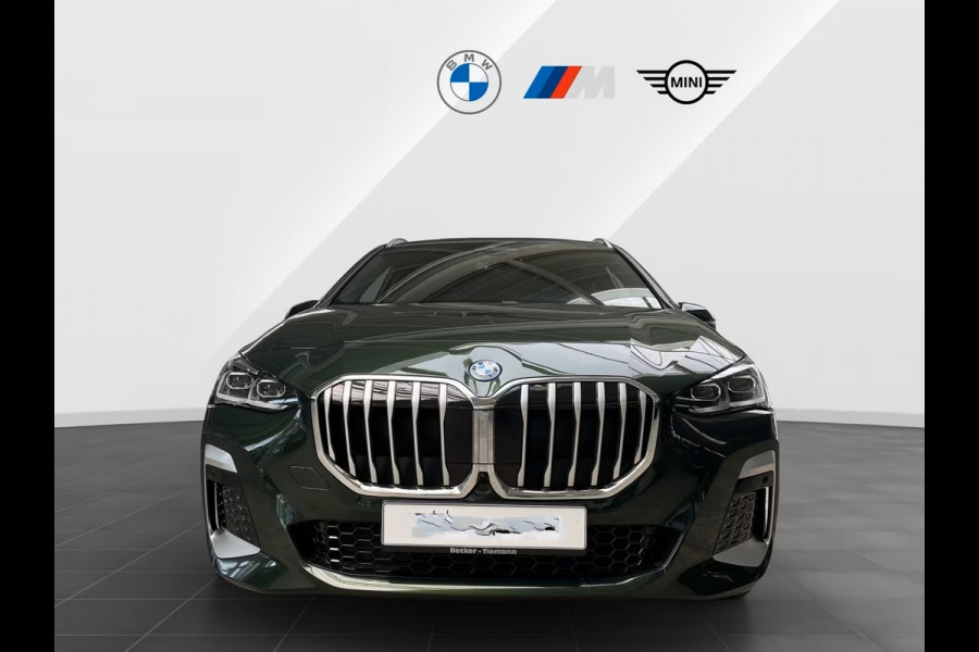 BMW 2 Serie Active Tourer 230e xDrive M-SPORT ** LED, NAVI+, LEDER/ALC, PANORAMA, HuD, PRIVACY, 18-inch LMV - Ex BMW-AG - UNFALLFREI ** ** INFORMEER OOK NAAR ONZE AANTREKKELIJKE FINANCIAL-LEASE TARIEVEN **