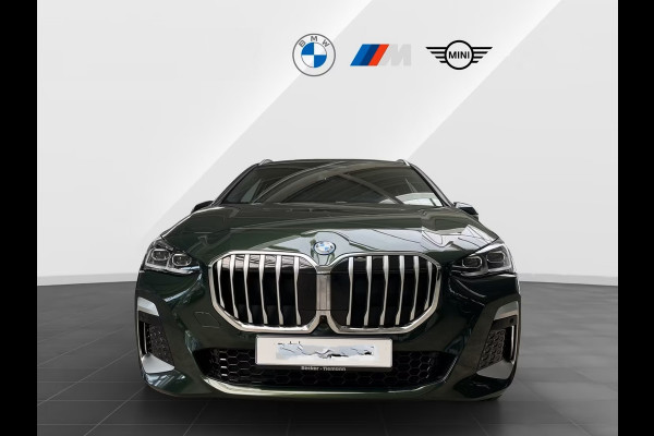 BMW 2 Serie Active Tourer 230e xDrive M-SPORT ** LED, NAVI+, LEDER/ALC, PANORAMA, HuD, PRIVACY, 18-inch LMV - Ex BMW-AG - UNFALLFREI ** ** INFORMEER OOK NAAR ONZE AANTREKKELIJKE FINANCIAL-LEASE TARIEVEN **