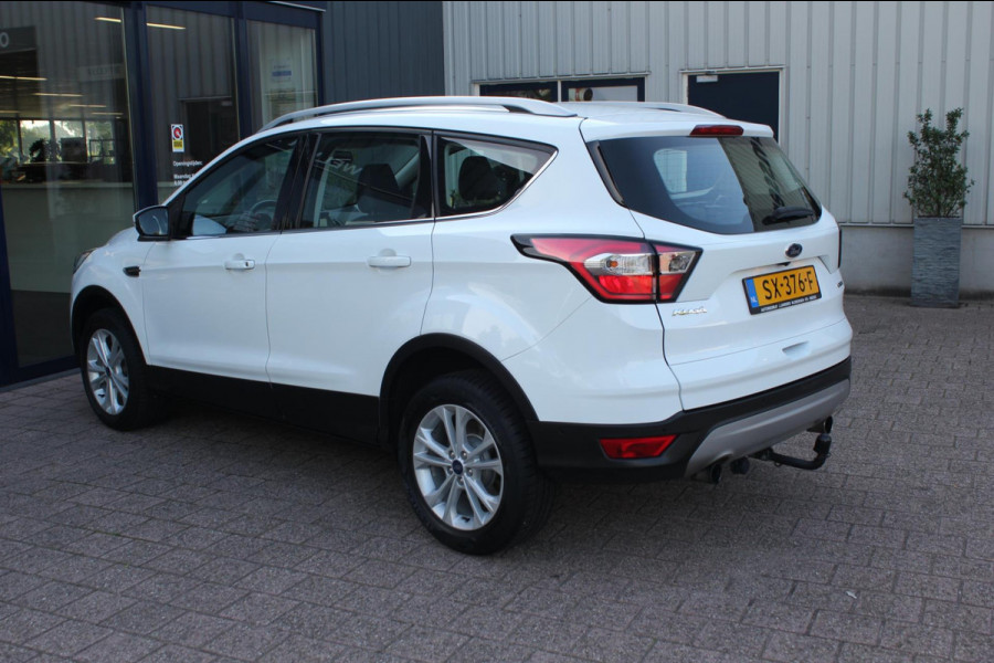Ford Kuga 1.5 EcoBoost Titanium|Prijs rijklaar incl. 12 mnd garantie| Trekhaak Navi PDC Stoel en stuurverwarming Carplay