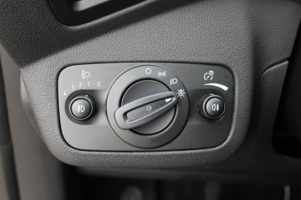 Ford Kuga 1.5 EcoBoost Titanium|Prijs rijklaar incl. 12 mnd garantie| Trekhaak Navi PDC Stoel en stuurverwarming Carplay