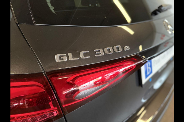 Mercedes-Benz GLC 300e 4 Matic Avantgarde Advanced-DIGITAL LIGHT-MEMORY-DISTRONIC-COMPL.