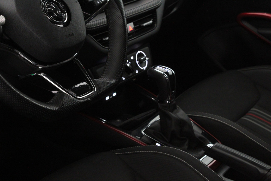 Škoda Fabia 1.0 TSI Monte Carlo > Zwart dak/Stoelverwarming/DSG/Apple Carplay/Android Auto