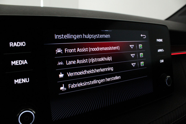 Škoda Fabia 1.0 TSI Monte Carlo > Zwart dak/Stoelverwarming/DSG/Apple Carplay/Android Auto
