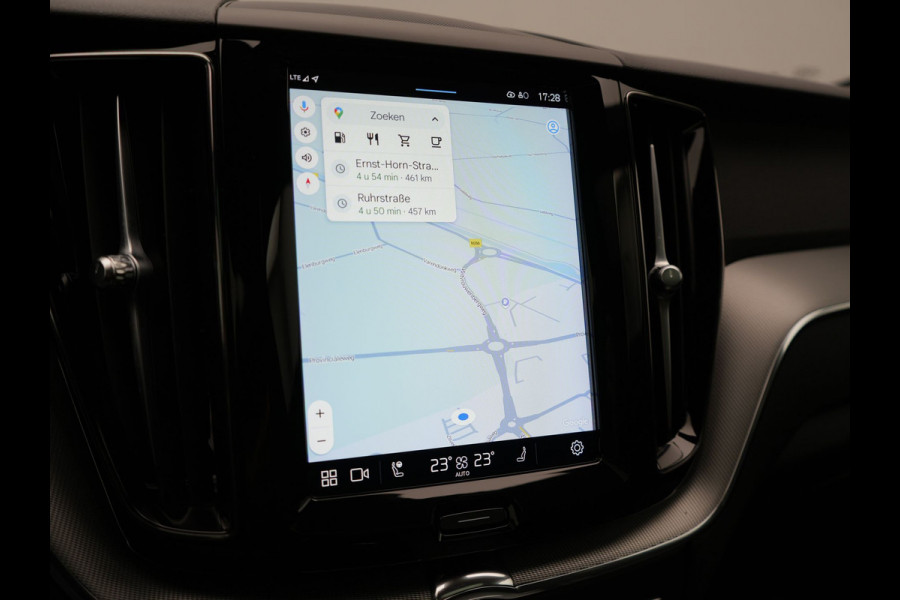 Volvo XC60 B4 R-Design Automaat 198pk Dealer O.H | Trekhaak Af Fabriek | Panodak | Camera | Lederen Sportstoelen Memory & Verwarmd | Cruise Control | Apple Carplay | Keyless | Google Assistant & Maps | Virtual | DAB |