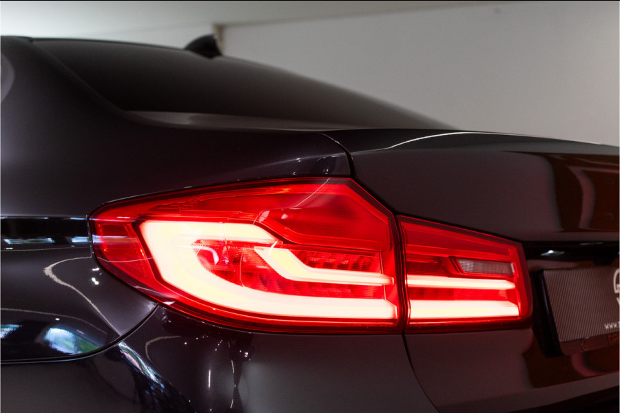 BMW 5 Serie 530i xDrive High Executive M-Sport 252PK | Harman/Kardon | Pano | LED | Sfeer | Massage | VOL! 12 MND Garantie