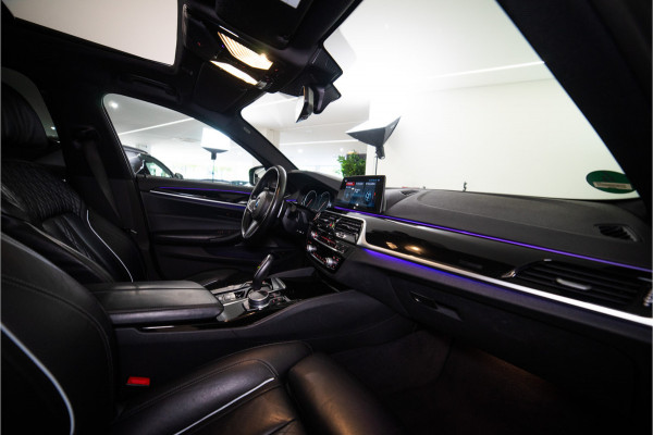 BMW 5 Serie 530i xDrive High Executive M-Sport 252PK | Harman/Kardon | Pano | LED | Sfeer | Massage | VOL! 12 MND Garantie