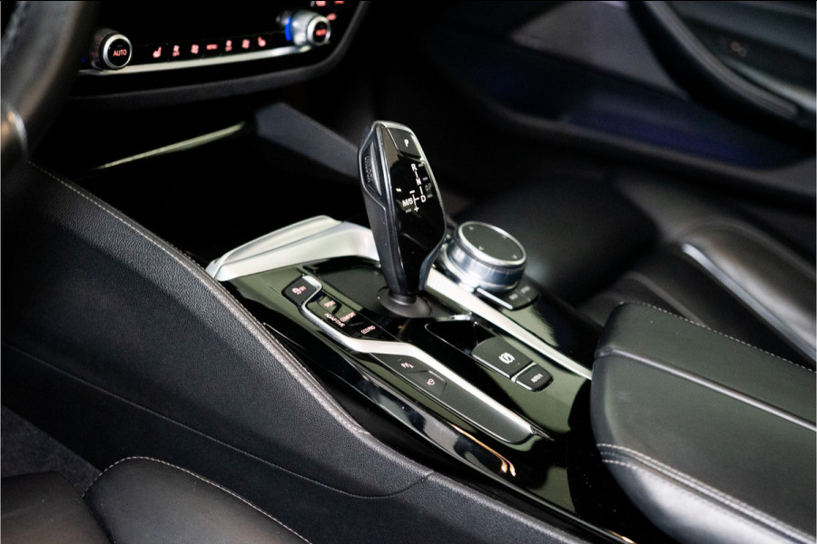 BMW 5 Serie 530i xDrive High Executive M-Sport 252PK | Harman/Kardon | Pano | LED | Sfeer | Massage | VOL! 12 MND Garantie