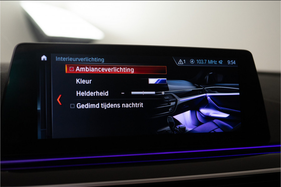 BMW 5 Serie 530i xDrive High Executive M-Sport 252PK | Harman/Kardon | Pano | LED | Sfeer | Massage | VOL! 12 MND Garantie