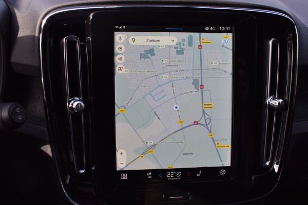 Volvo XC40 Single Motor Extened Range Plus 82 kWh | Camera | ACC | Blis | Stoel/Stuurverwarming | Trekhaak