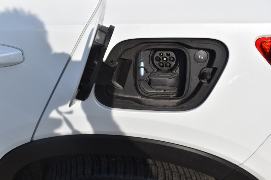 Volvo XC40 Single Motor Extened Range Plus 82 kWh | Camera | ACC | Blis | Stoel/Stuurverwarming | Trekhaak