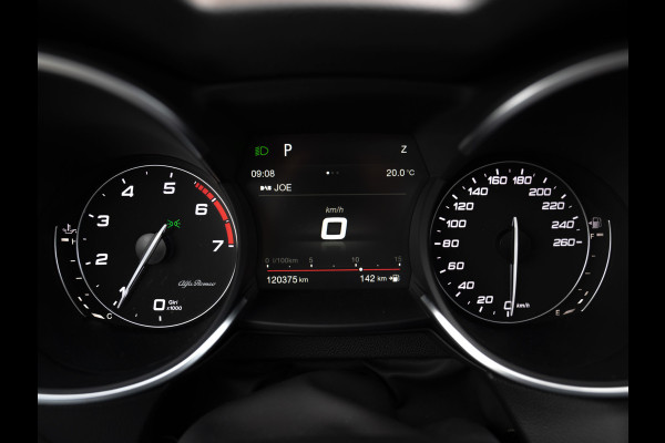 Alfa Romeo Stelvio 2.0T AWD 280pk Super | Veloce stoelen | Panoramadak | Carplay | 20''