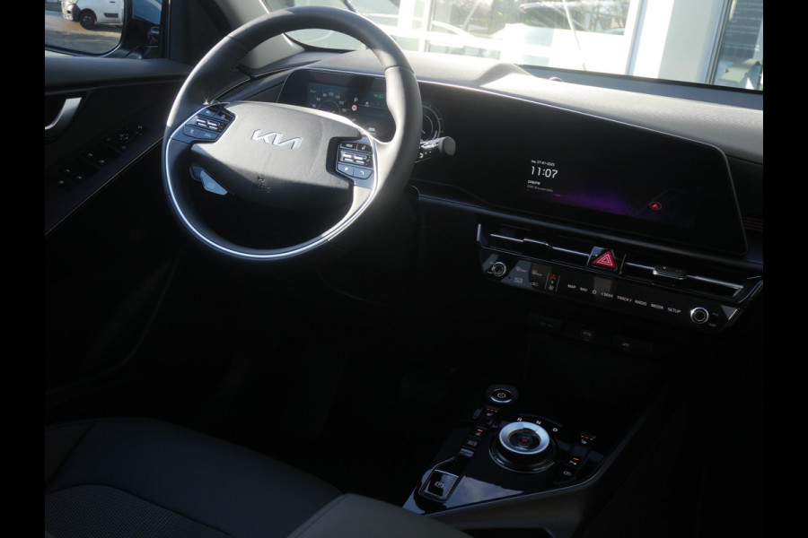 Kia Niro EV Light Advanced 64.8 kWh OP VOORRAAD | Carplay | Camera | Stoel-stuurverwarming |