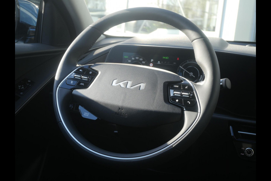 Kia Niro EV Light Advanced 64.8 kWh OP VOORRAAD | Carplay | Camera | Stoel-stuurverwarming |